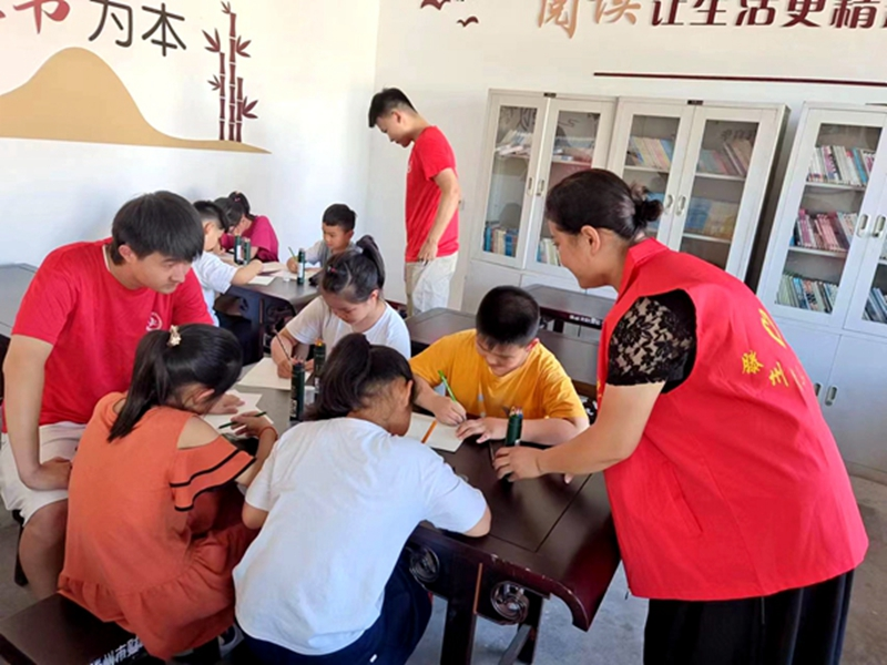 【原创 合作】“同在蓝天下 一起向未来”文明实践活动在枣庄市龙泉街道举行_fororder_图片2