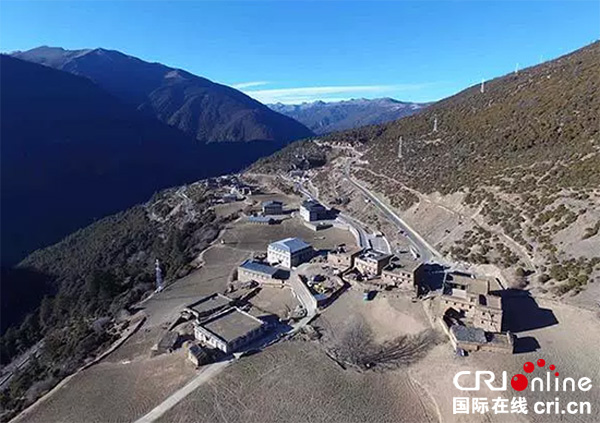 图片默认标题_fororder_1、稻城县拉木格村的新变化