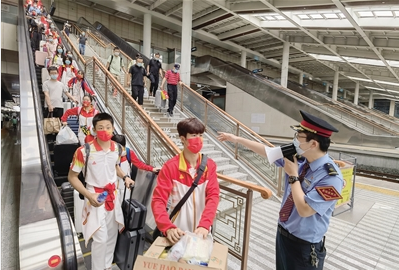 西安火车站开出首趟“运动员专列”_fororder_QQ图片20220718085614
