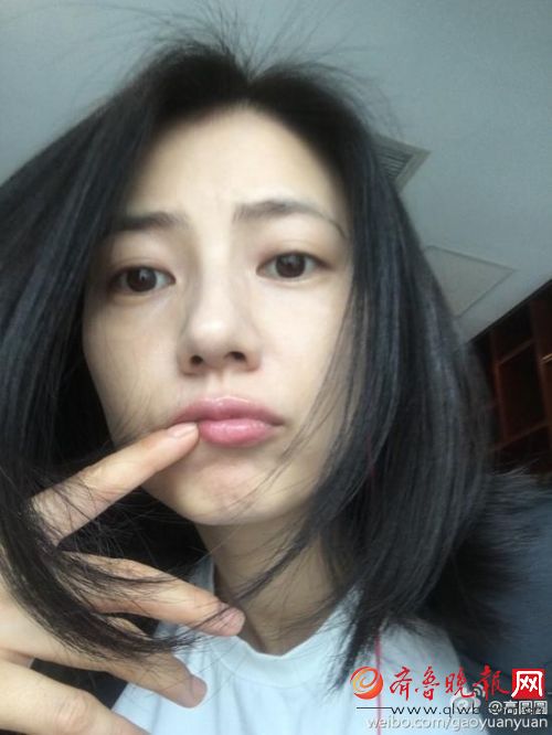 赵又廷紧搂女助理回酒店 高圆圆疑遭赵又廷家暴