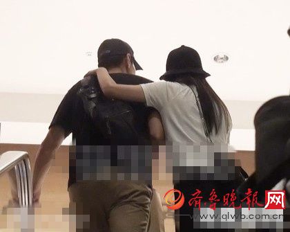 赵又廷紧搂女助理回酒店 高圆圆疑遭赵又廷家暴