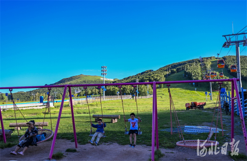 河北张家口:旅游旺季来了!塞外山城展新颜