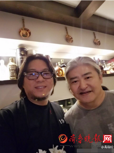 高晓松自拍遭还原 颜值不足但背景显赫情史丰富
