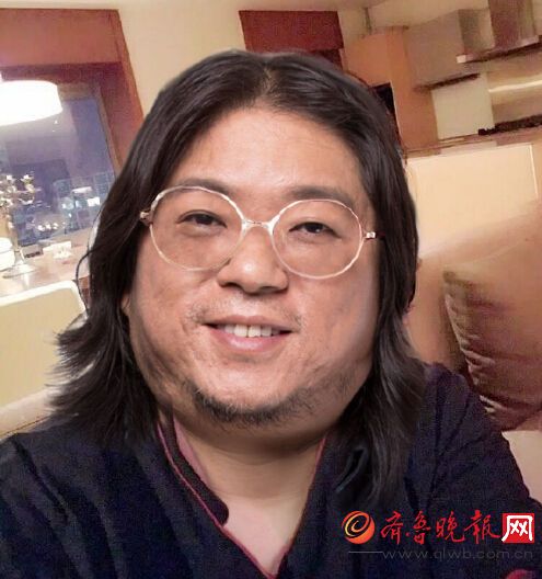 高晓松自拍遭还原 颜值不足但背景显赫情史丰富