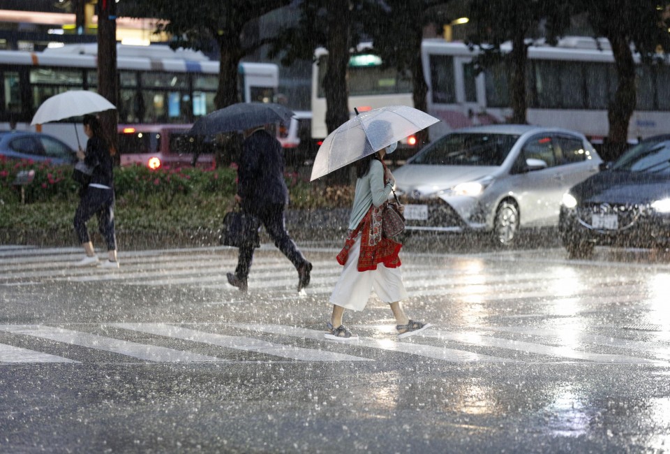 日本九州强降雨 至少1人死亡 24万人被疏散