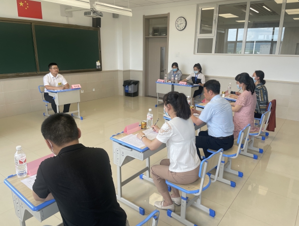 延吉市组织开展“三推三审三考”优秀年轻干部选拔面试工作