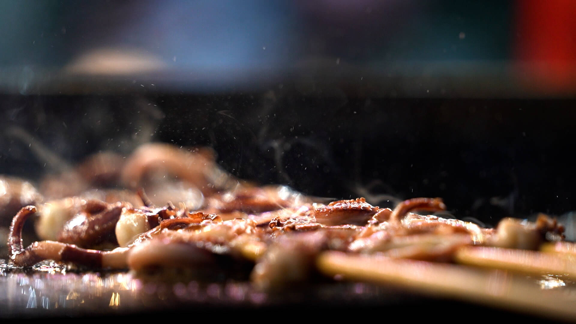 威海山大夜市:小街上的烟火气