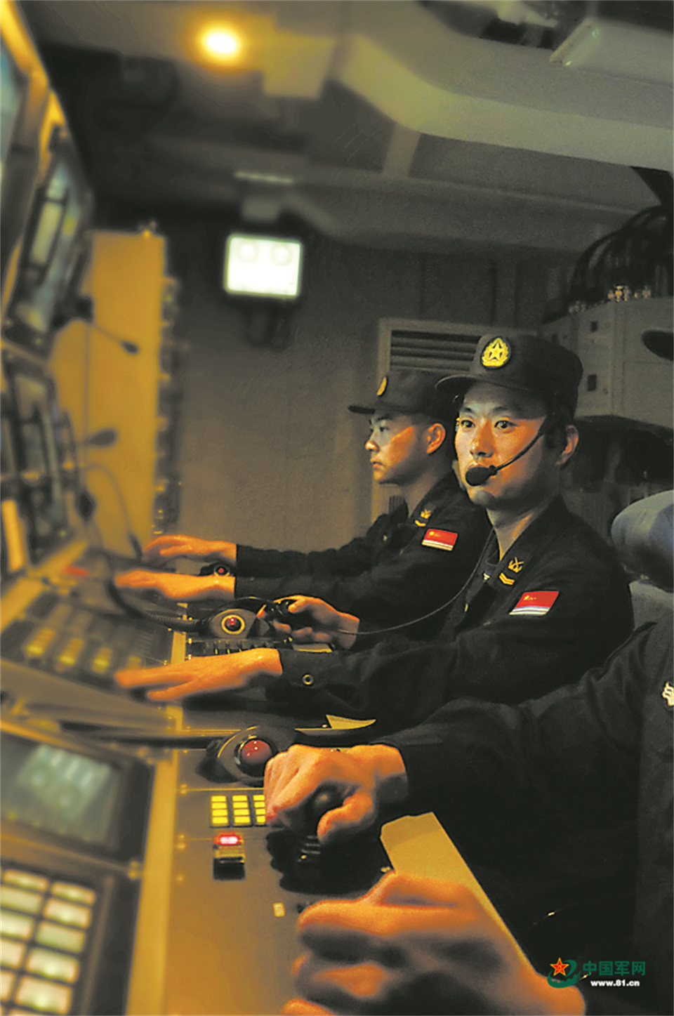 远海砺剑淬锋芒，海军第四十一批护航编队协同训练掠影