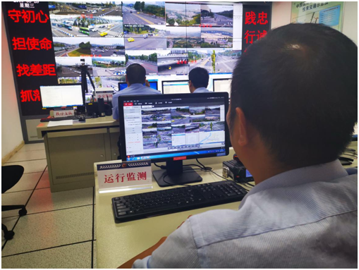 【CRI专稿 列表】加大智能化技术应用 重庆交巡警护航智博会