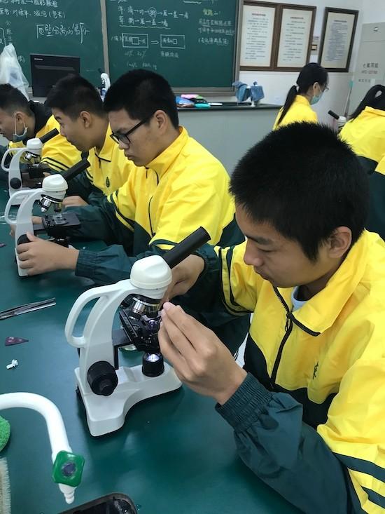 不负青春!追梦少年在回龙观育新学校十年的成长记忆 不负青春!追梦少年在回龙观育新学校十年的成长记忆