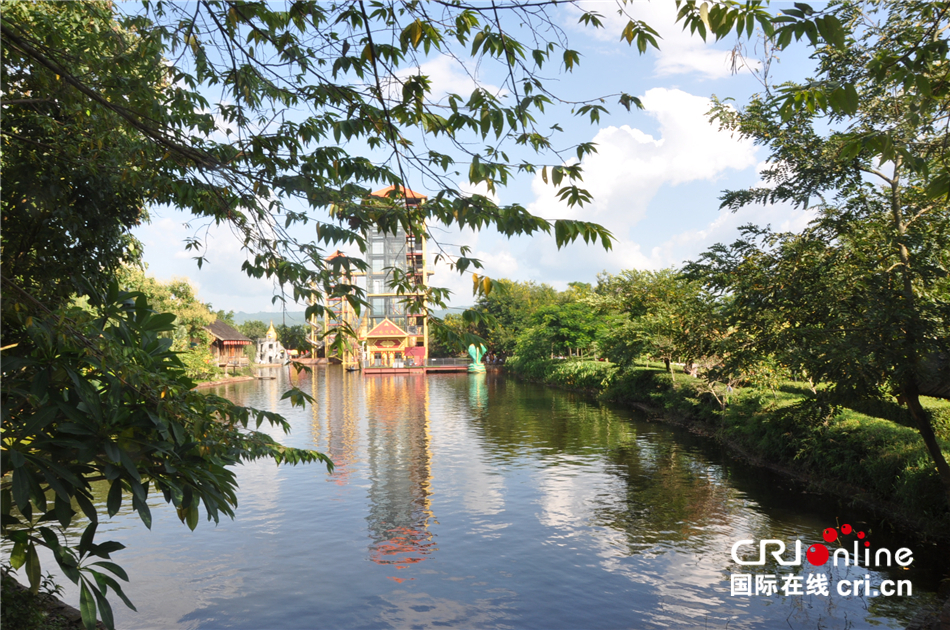 边境奇观：“一寨两国”