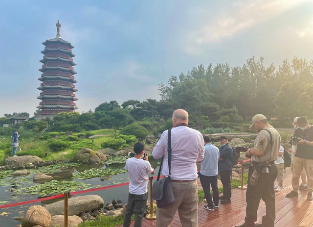 “光影⻅证·国际交往中心”纪实摄影作品拍摄与征集活动启动 “光影⻅证·国际交往中心”纪实摄影作品拍摄与征集活动启动_fororder_图片3