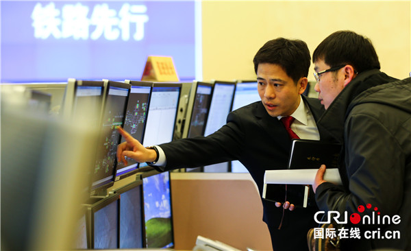 2018年春运首日 中国铁路运行平稳安全有序