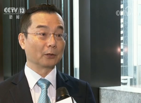 香港律师：坚守法治 走出社会纷争