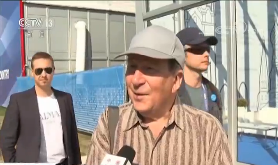 “中俄明星”CR929首次海外亮相 参观者：它将是未来的飞机