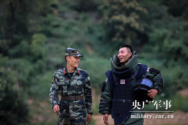 逆行生死线，带你揭开排爆手的“神秘面纱”