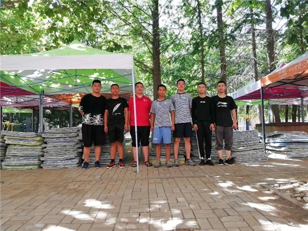 从山而来向海而行 因爱重生为爱前行 从山而来向海而行 因爱重生为爱前行