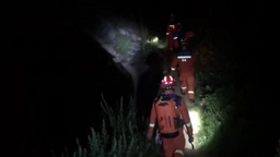 男子被困大山深处 重庆市石柱县消防员4小时徒步救援