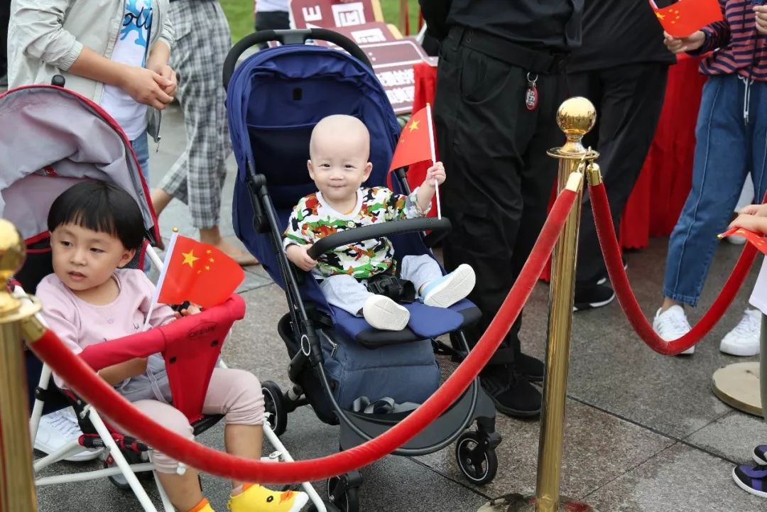 比“饭圈女孩”还硬核的是今天的西安人！