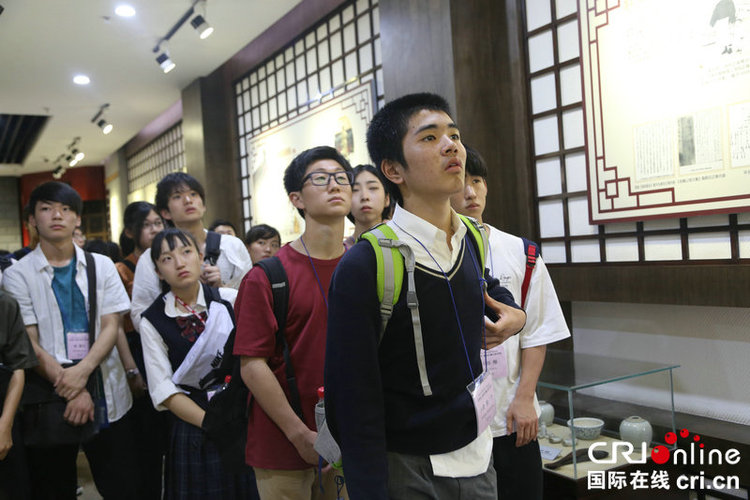 【河南原创】日本青年学生参访河南中医药大学 感受中医文化魅力
