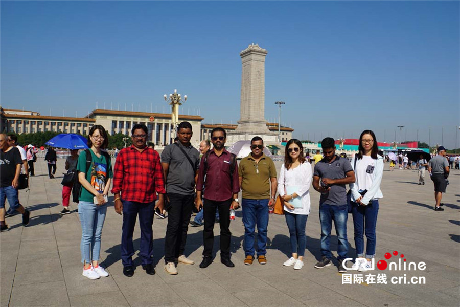 斯里兰卡泰米尔媒体代表团抵达北京开始对中国访问