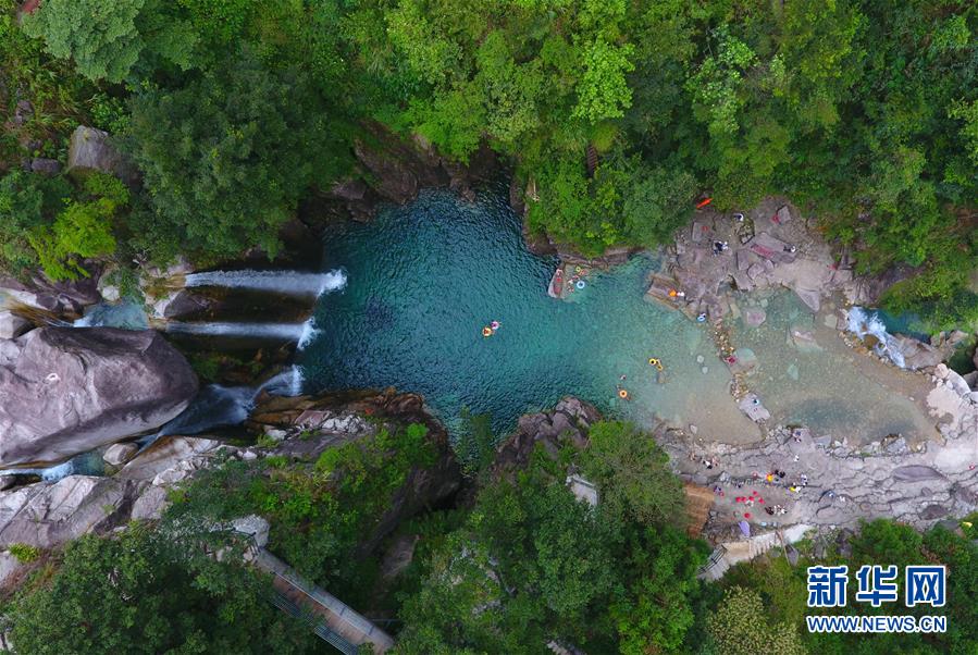 广西融水:苗山水好引客来 广西融水:苗山水好引客来