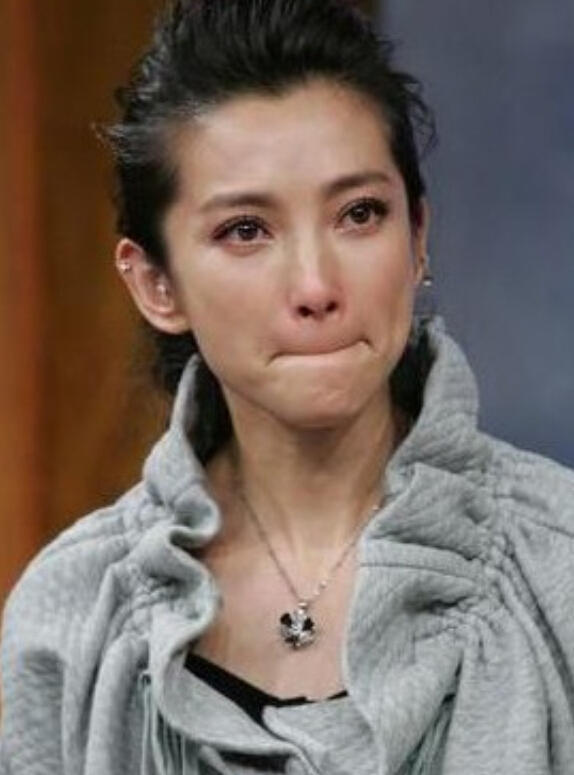 明星痛哭也是一场戏 范冰冰刘亦菲哭起来好美(图)