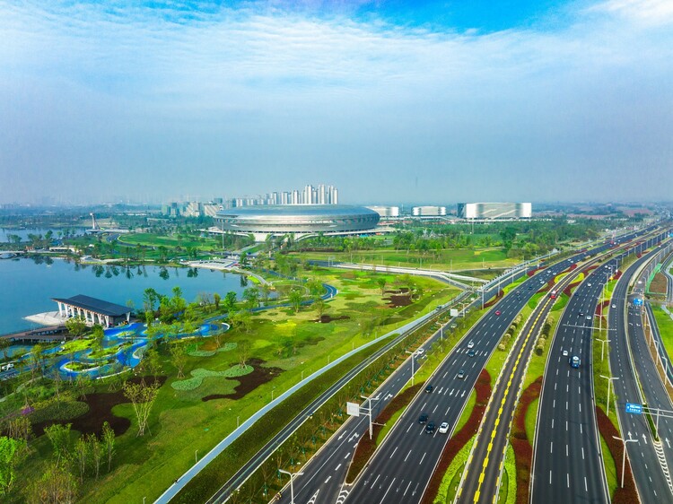 (转载)龙泉驿“城”长记:用公园城市“校对”产城融合发展