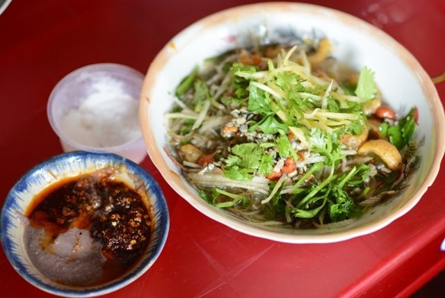 Cơm hến – vị ngon dân dã giữa đất Kinh Kỳ_fororder_1