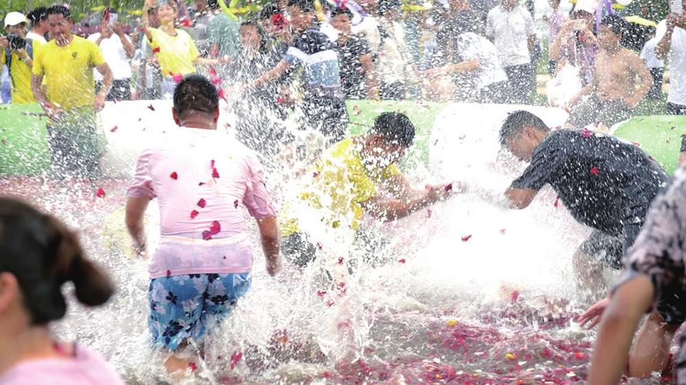 昆明晋宁:旧寨渔人文化节吸引宾客_fororder_1eb7