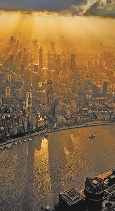 浦东 不断拔节生长