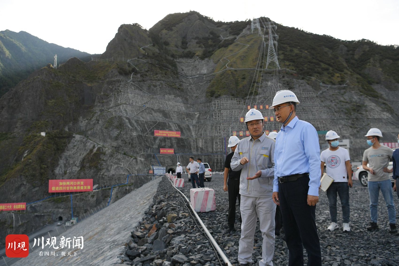 黄强在甘孜州调研时强调:坚定不移坚持生态优先、保护第一,推动民族地区高质量发展不断取得新成效_fororder_2