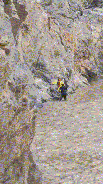 “相信我!相信边防战士!”_fororder_6401