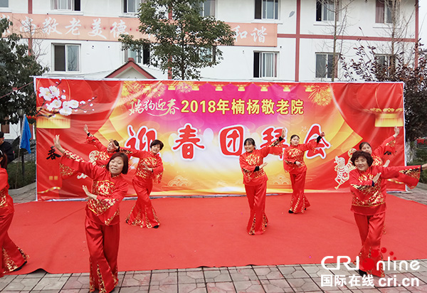 图片默认标题_fororder_精彩文字表演（摄影-杨建昆）