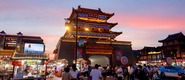 河南開封：鼓樓夜市“煙火氣”又回來了！