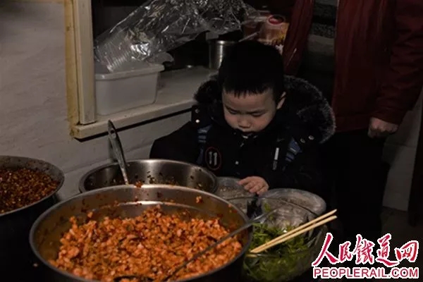 泪奔！陈可辛《三分钟》里的人物原型找到了！原来是她