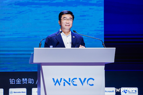 华人运通CEO丁磊:“三智战略”下的新汽车发展思路_fororder_image001
