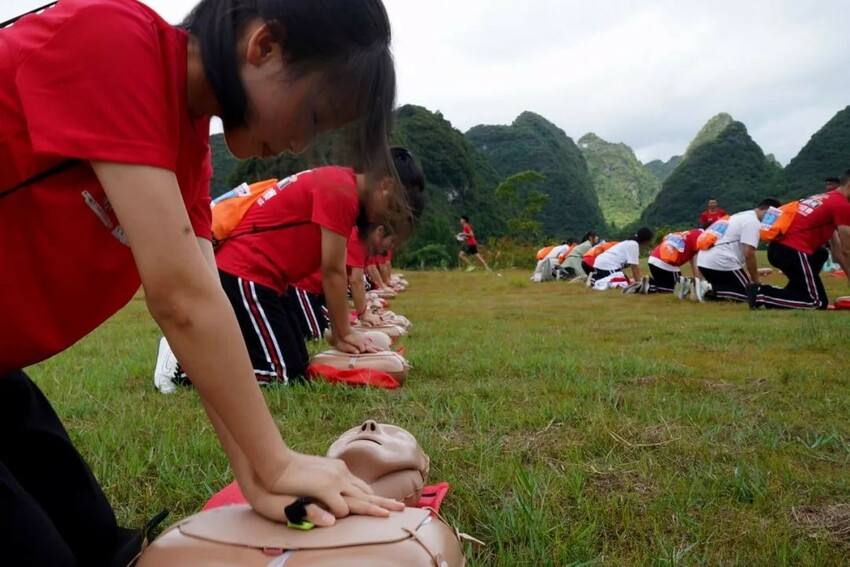 人人学急救 急救为人人 “红气球”挑战赛在贵州长顺神泉谷成功举办 人人学急救 急救为人人 “红气球”挑战赛在贵州长顺神泉谷成功举办_fororder_4
