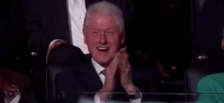 克林顿老头看见米歇尔十分激动