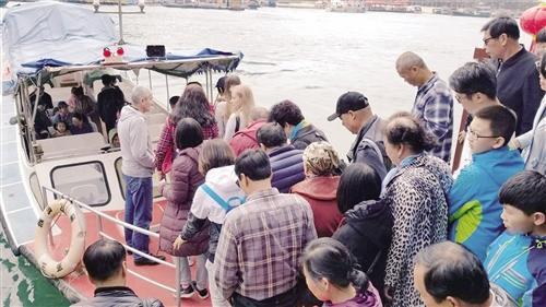 三亚重典整治旅游秩序:宰客商家&quot;一次性死亡&quot;