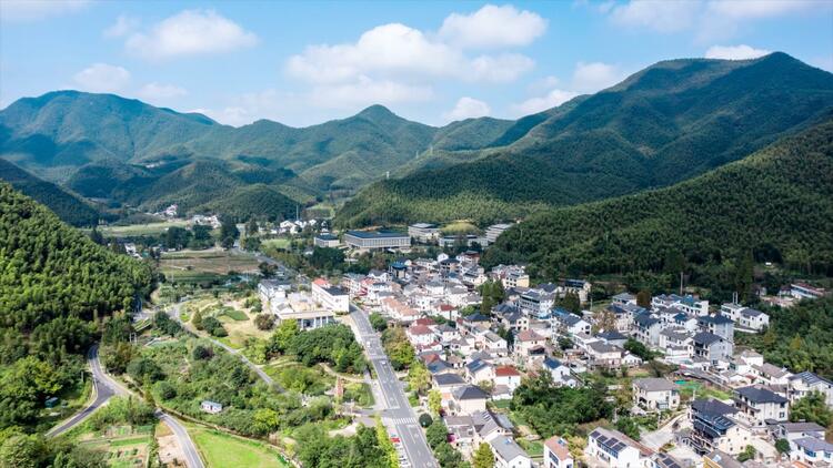 绿水青山是我家 ①｜这里是余村