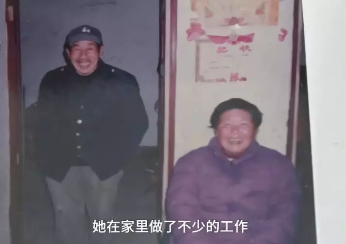 「新华社」“十年生死两茫茫，不思量，自难忘”