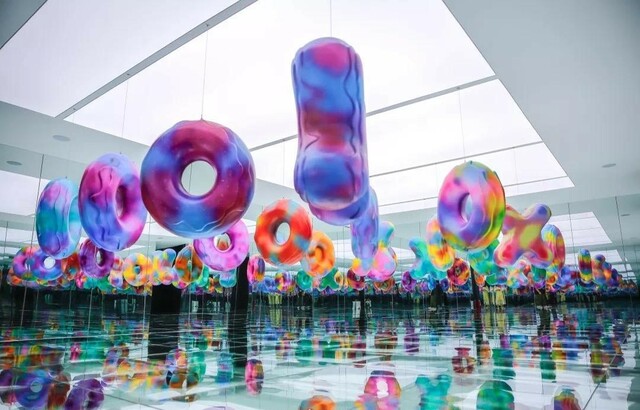 “漂流美术馆”在龙岗万科广场启幕 和深圳人来一场艺术奇遇 “漂流美术馆”在龙岗万科广场启幕 和深圳人来一场艺术奇遇