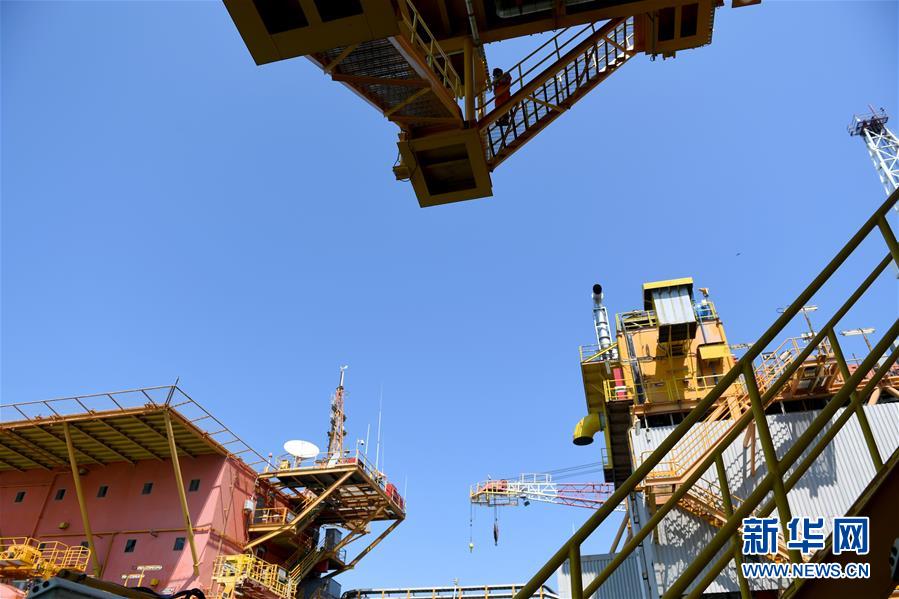 【新华网】探访渤海湾埕北油田采油平台