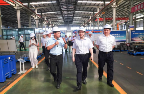 中原银行党委委员李建民等领导莅临铁福来集团