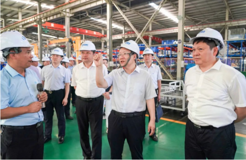 中原银行党委委员李建民等领导莅临铁福来集团