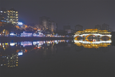 （成都图文）璀璨成都已梳妆 欢迎您来过大年