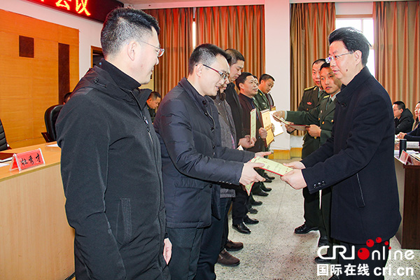 自贡大安努力开创党管武装工作新局面