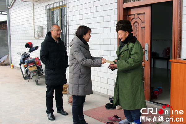 图片默认标题_fororder_慰问现场