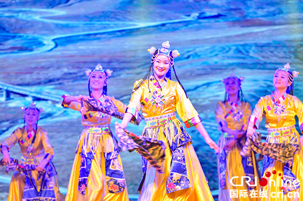 图片默认标题_fororder_2舞蹈《天路绽放雪莲花》（摄影-廖志全）